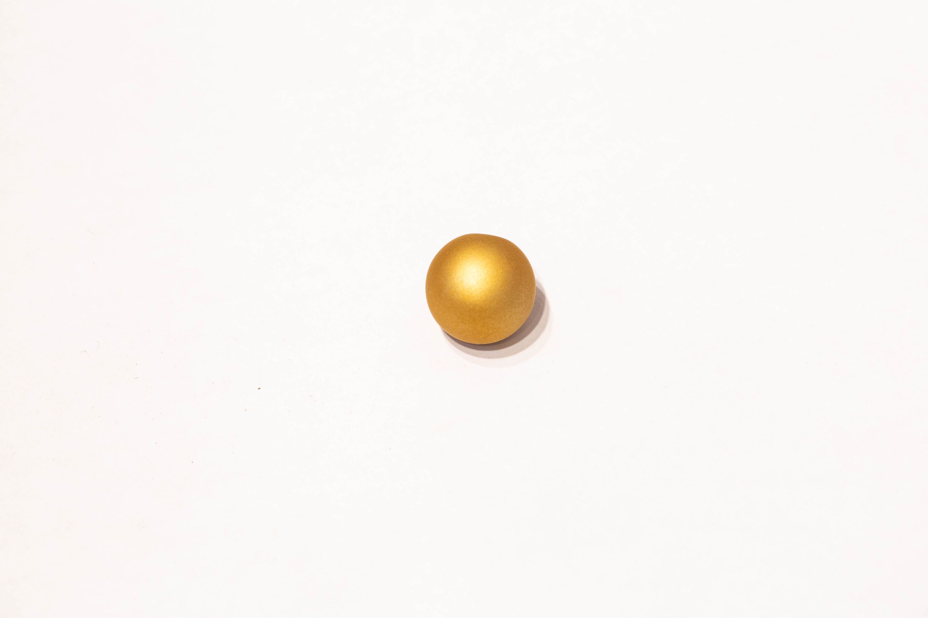 Factory direct sales of rubber painted offset hole round bead headwear accessories, wholesale of new Korean version striped headband accessories beads Specification image
