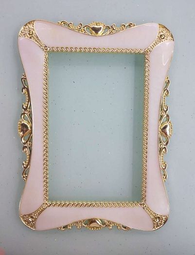 Handle the plastic cover of the popular online photo frame Application Scenario