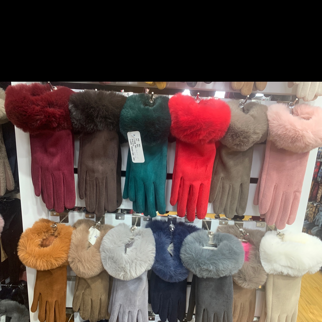 Suede rabbit muzzle gloves thumbnail