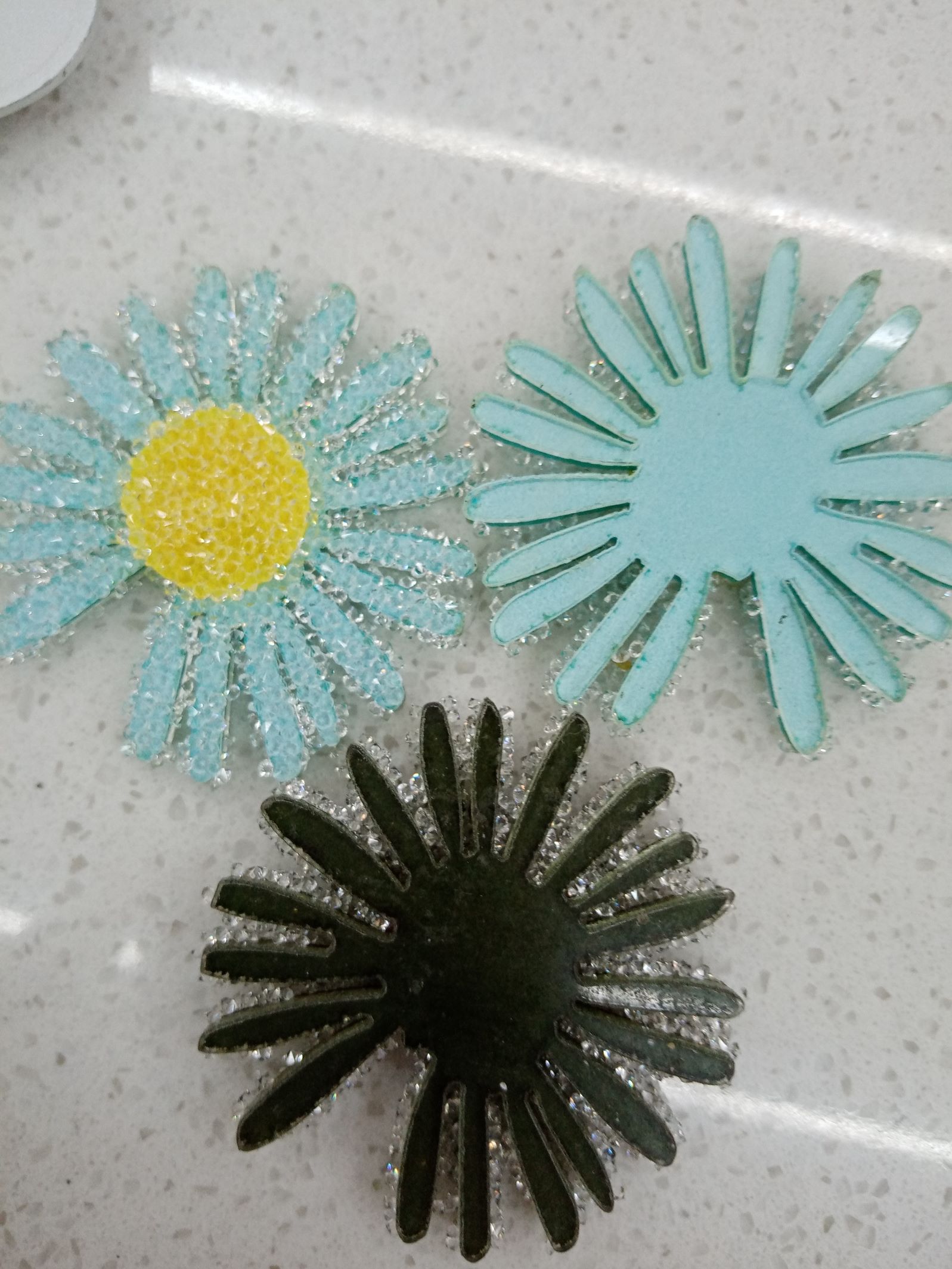 Diy fascinators hair accessories shoes accessories manufacturers wholesale Daisy (Acrylic) thumbnail