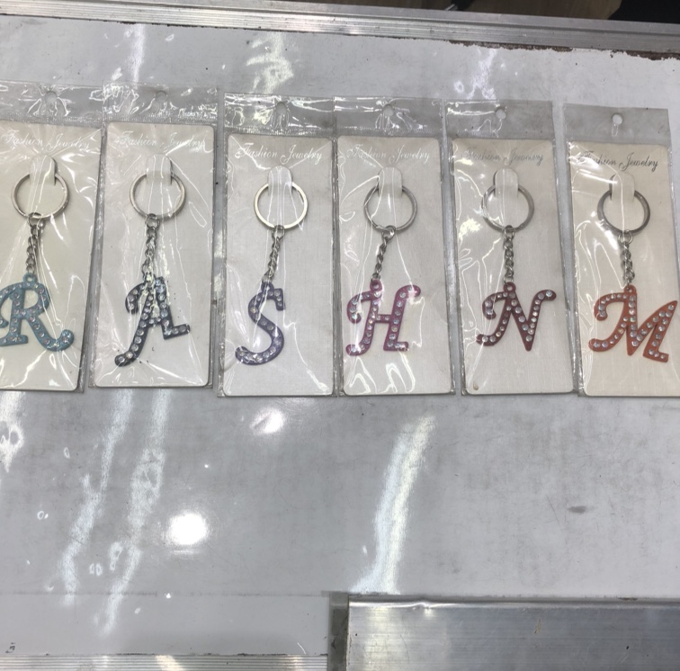 彩色大字母钥匙扣时尚潮流个性十足指艺饰品-134图