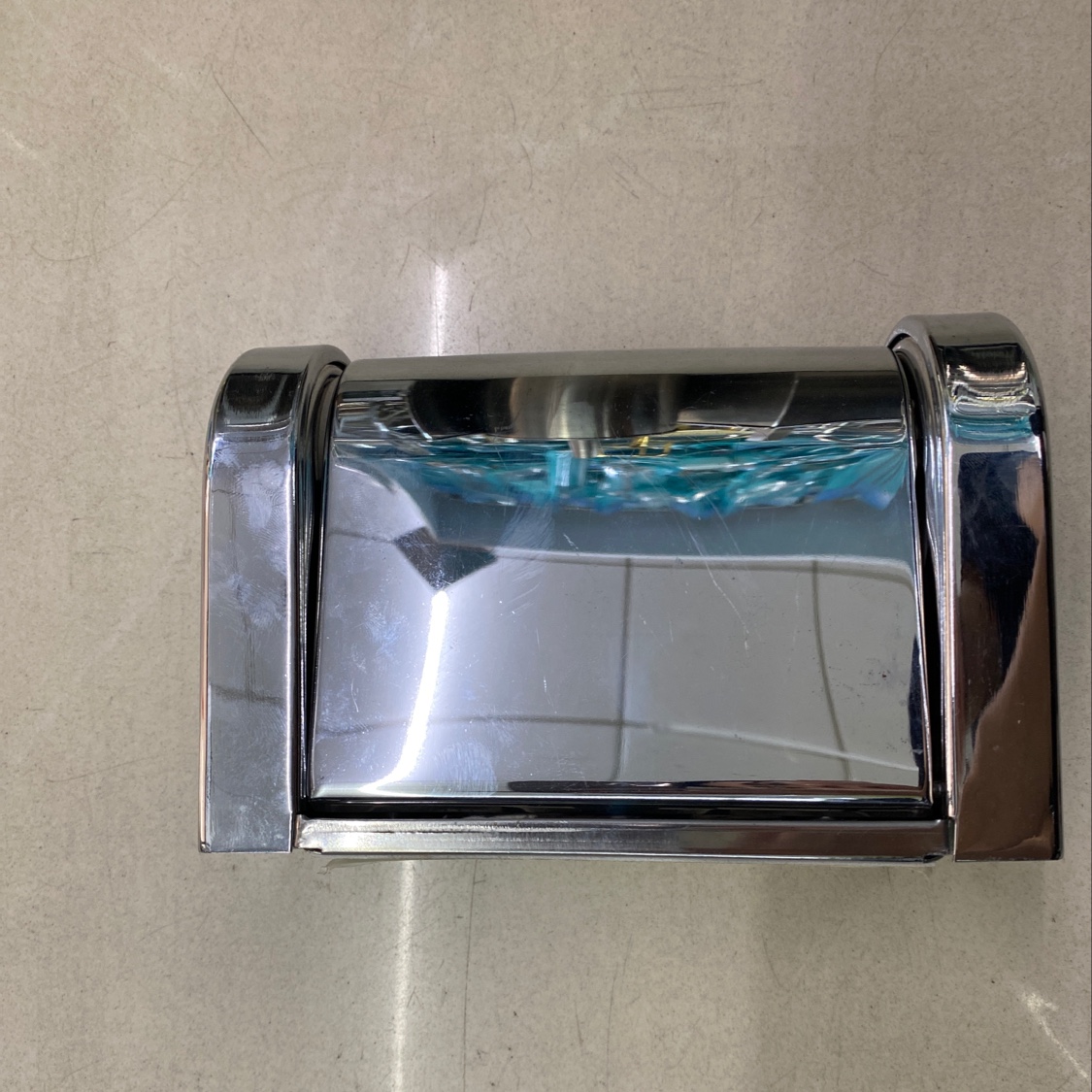 抽纸盒
