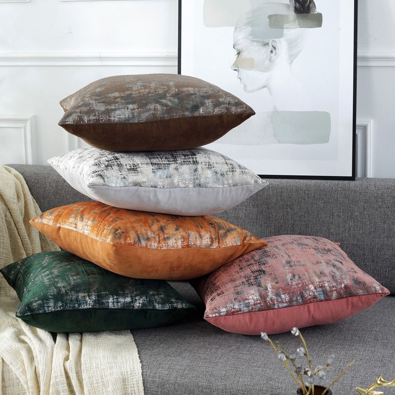 The pillow cushion is made of sofa velvet with gilding technique and is a headrest for the living room Specification image