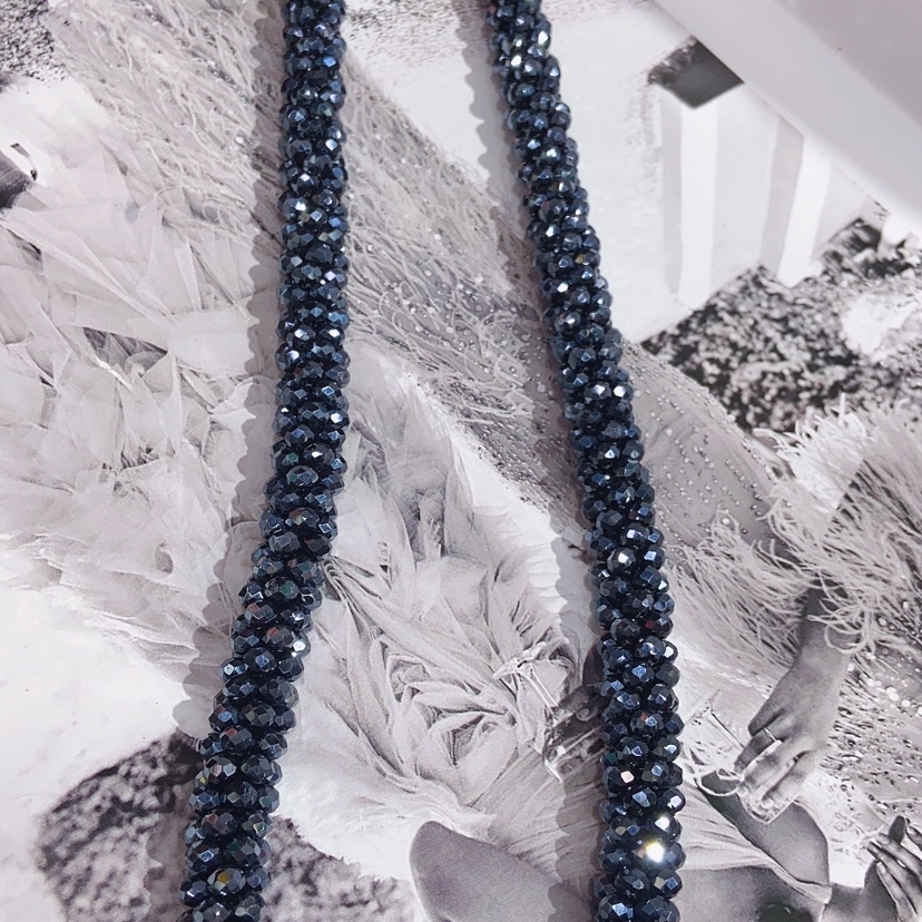 Crystal woven necklace details Picture