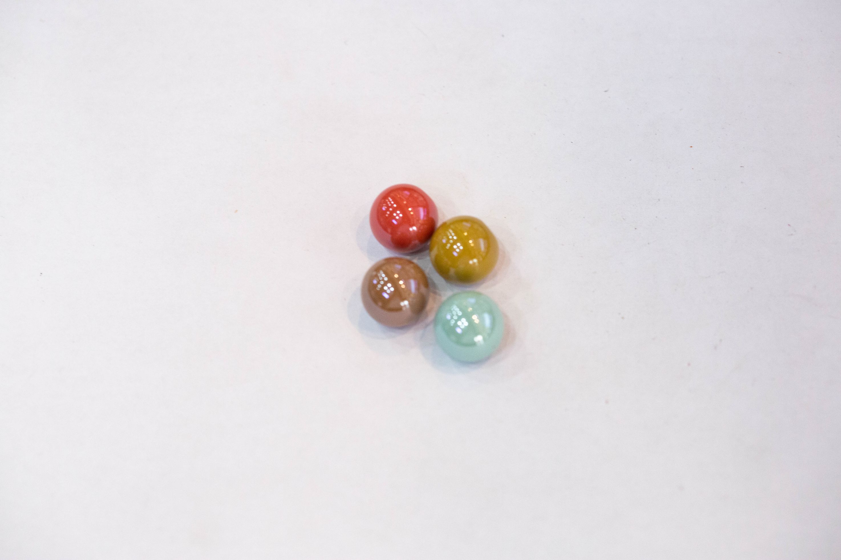 UV - plated 1 solid white color hair accessories tiara ending beads large single hole plastic beads beads accessories thumbnail