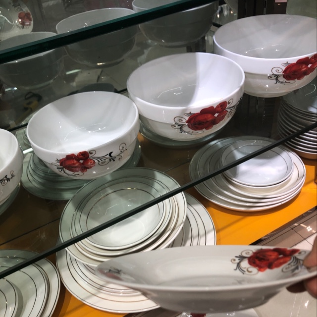 7-inch red flower ceramic plates, bowls and spoons! Special offer, inventory, factory direct sales, wholesale and retail, in stock, offline physical store. Consult before placing an order Specification image