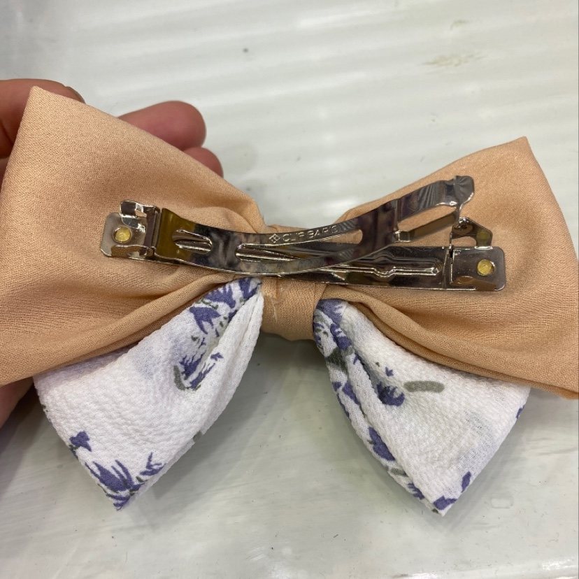 Floral hair clips Application Scenario