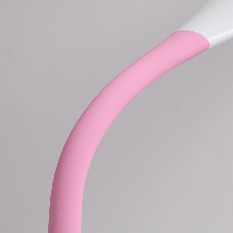 New creative desk lamp Dormitory desk simple eye protection learning dimming color college students bedroom LED desk lamp Application Scenario