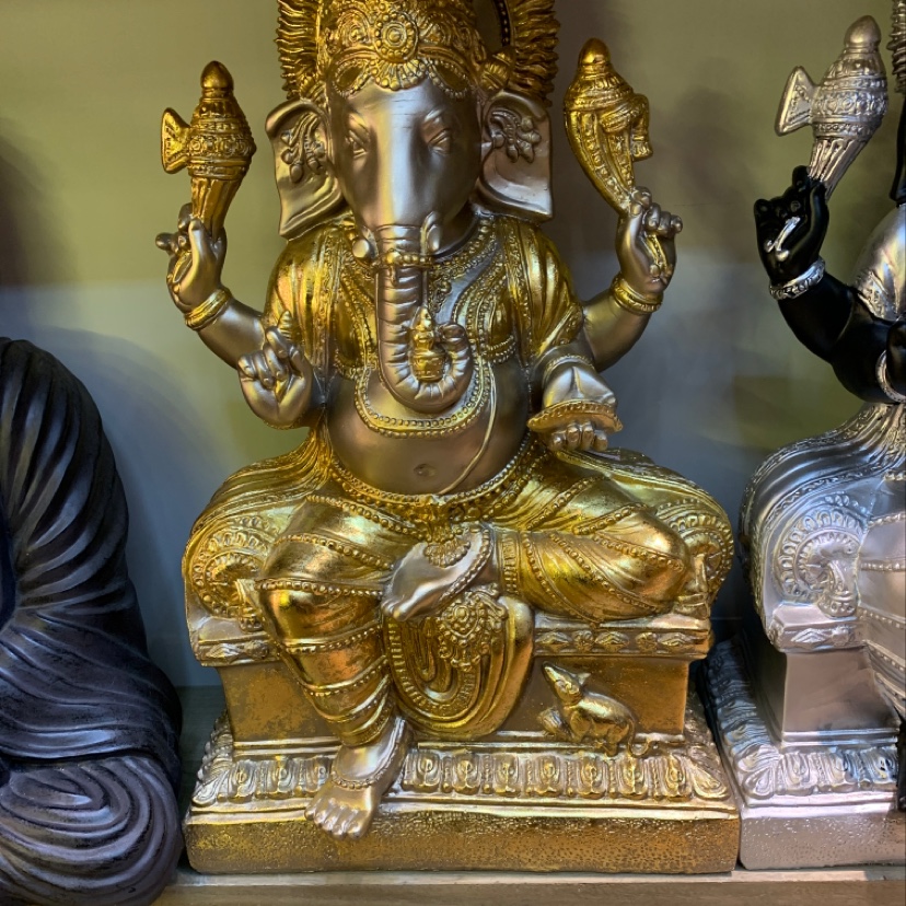 A home decoration and handicraft of GANESHA, the god of wealth from India and Southeast Asia Item Picture