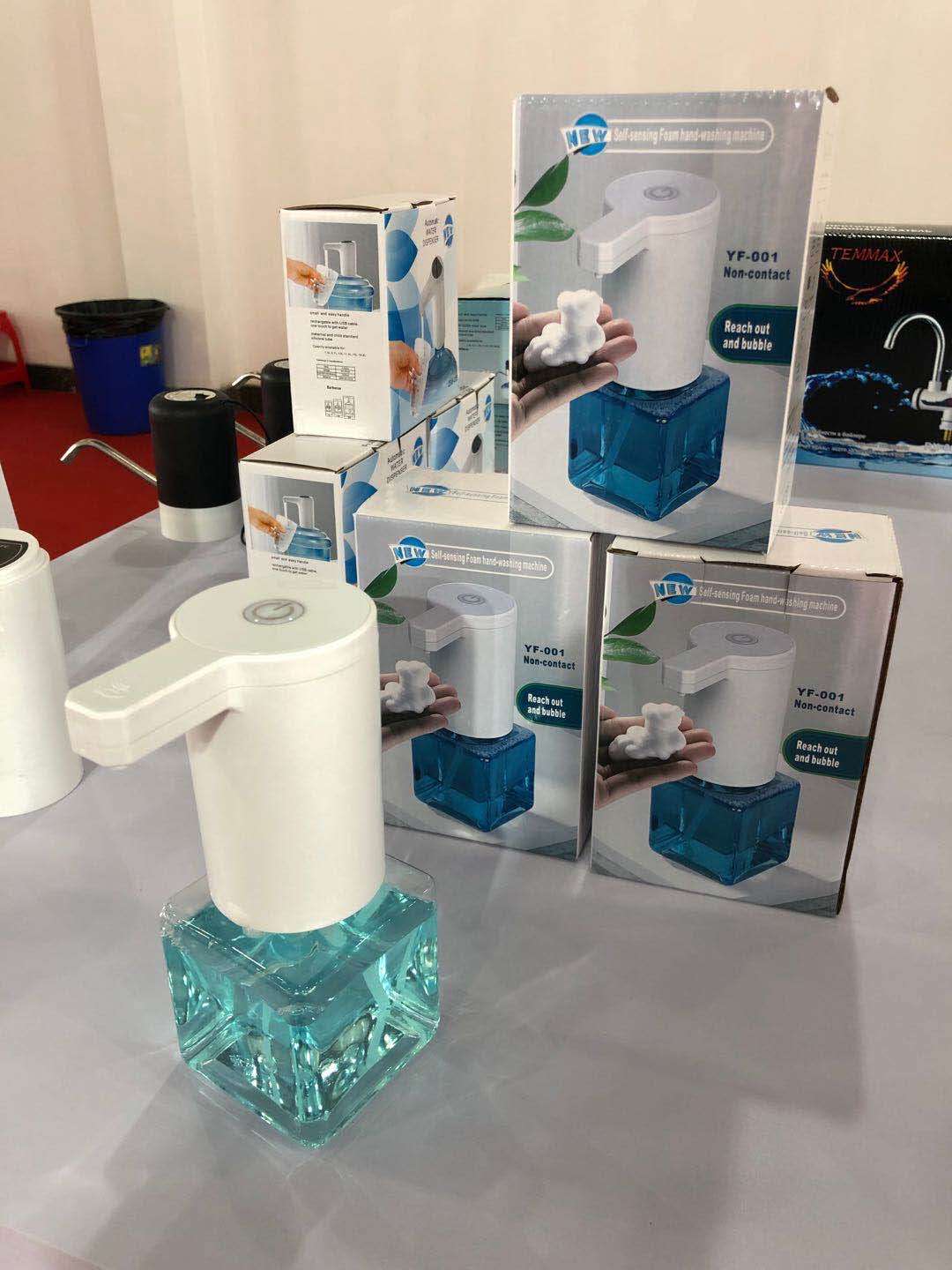 Smart sensor foam wash for mobile phones