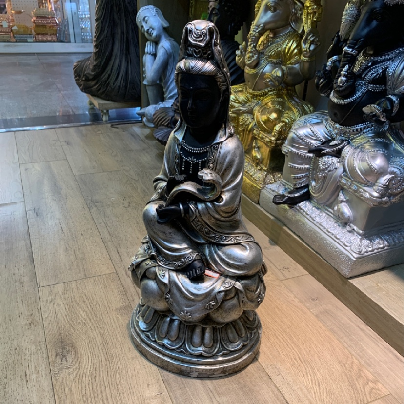 Antique-style silver home decoration and art piece of Guanyin Bodhisattva Seated statue details Picture