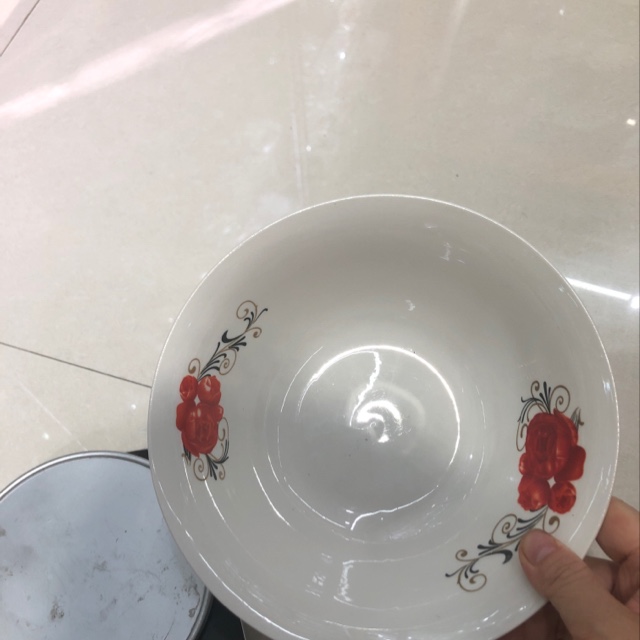 8-inch red flower ceramic bowls, plates and dishes, special offer, stock, in stock, factory direct sales, wholesale and retail, in stock, offline physical store. Consult before placing an order details Picture