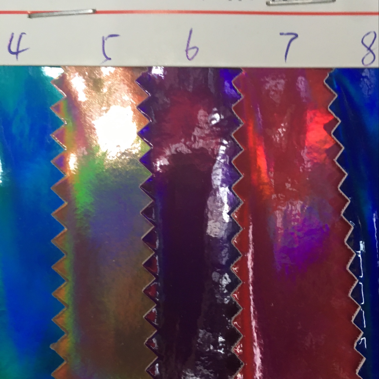 Hot-selling new PU laser-colored leather is in large stock for high, medium and low-end luggage, sofa, shoe materials and fabrics Specification image