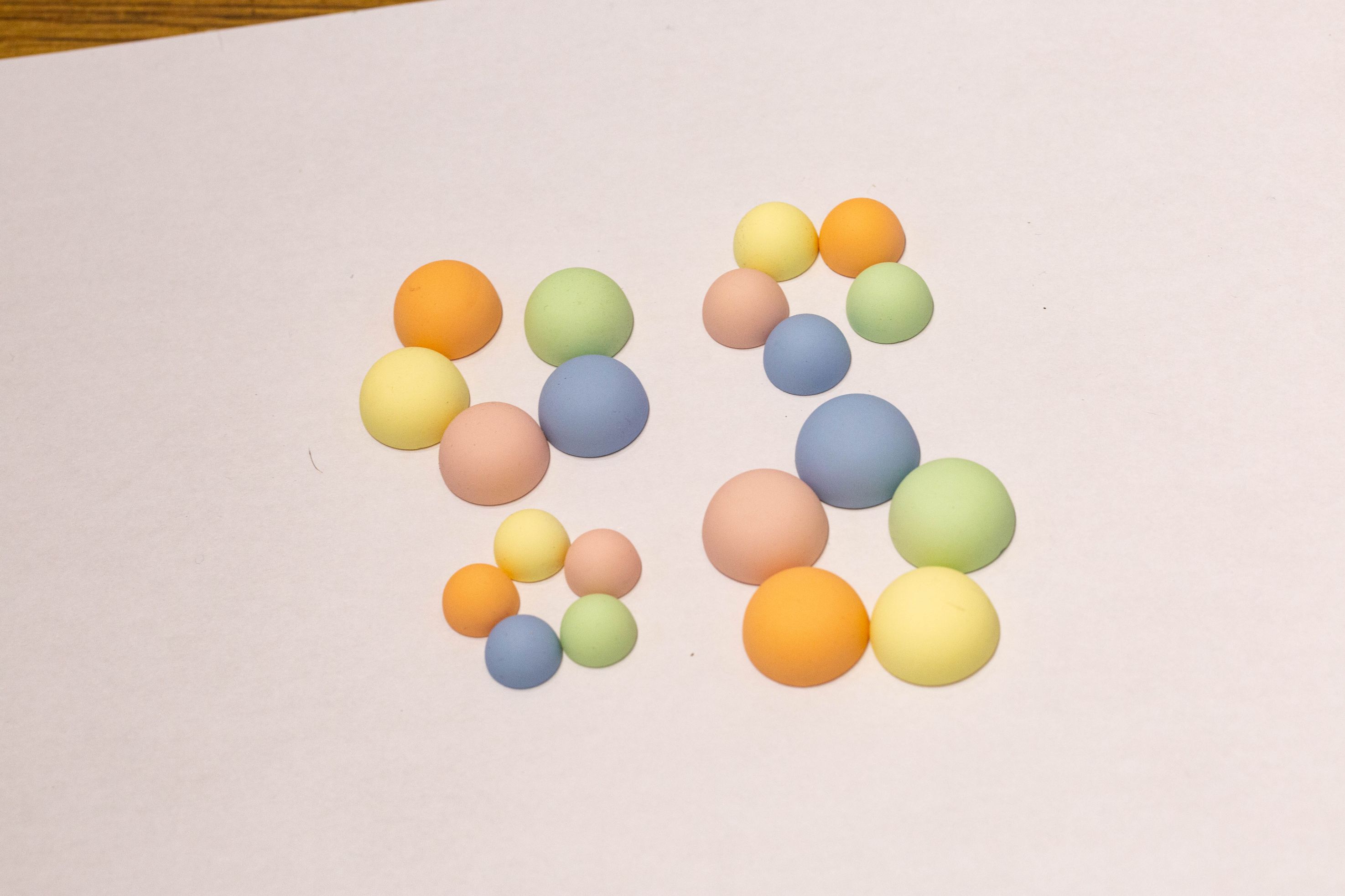 Rubber half-circle with 16MM hole at the bottom