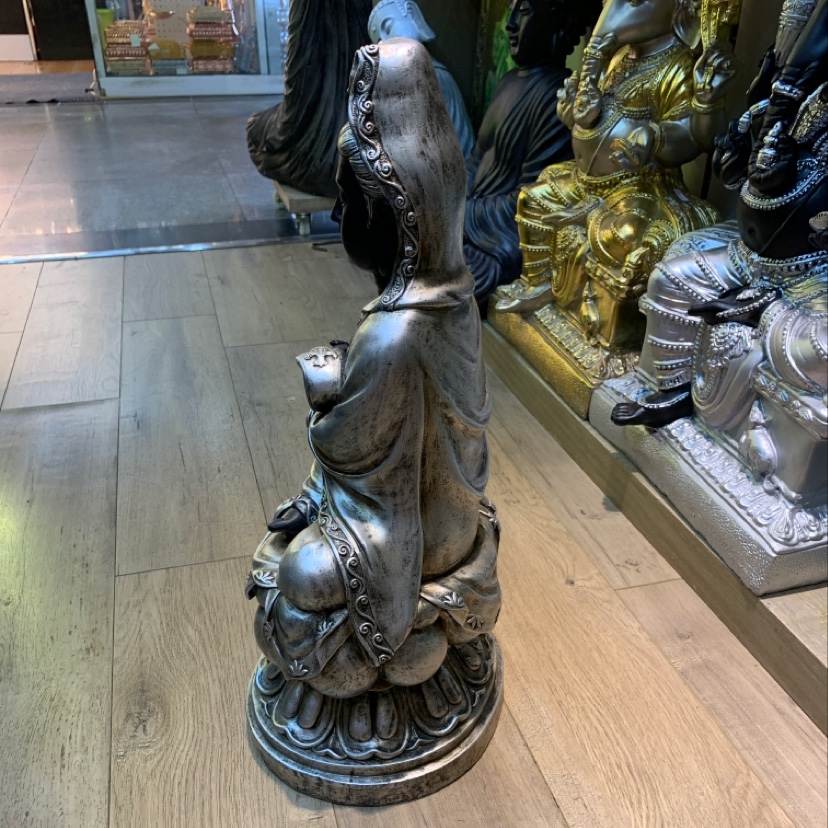 Antique-style silver home decoration and art piece of Guanyin Bodhisattva Seated statue Application Scenario