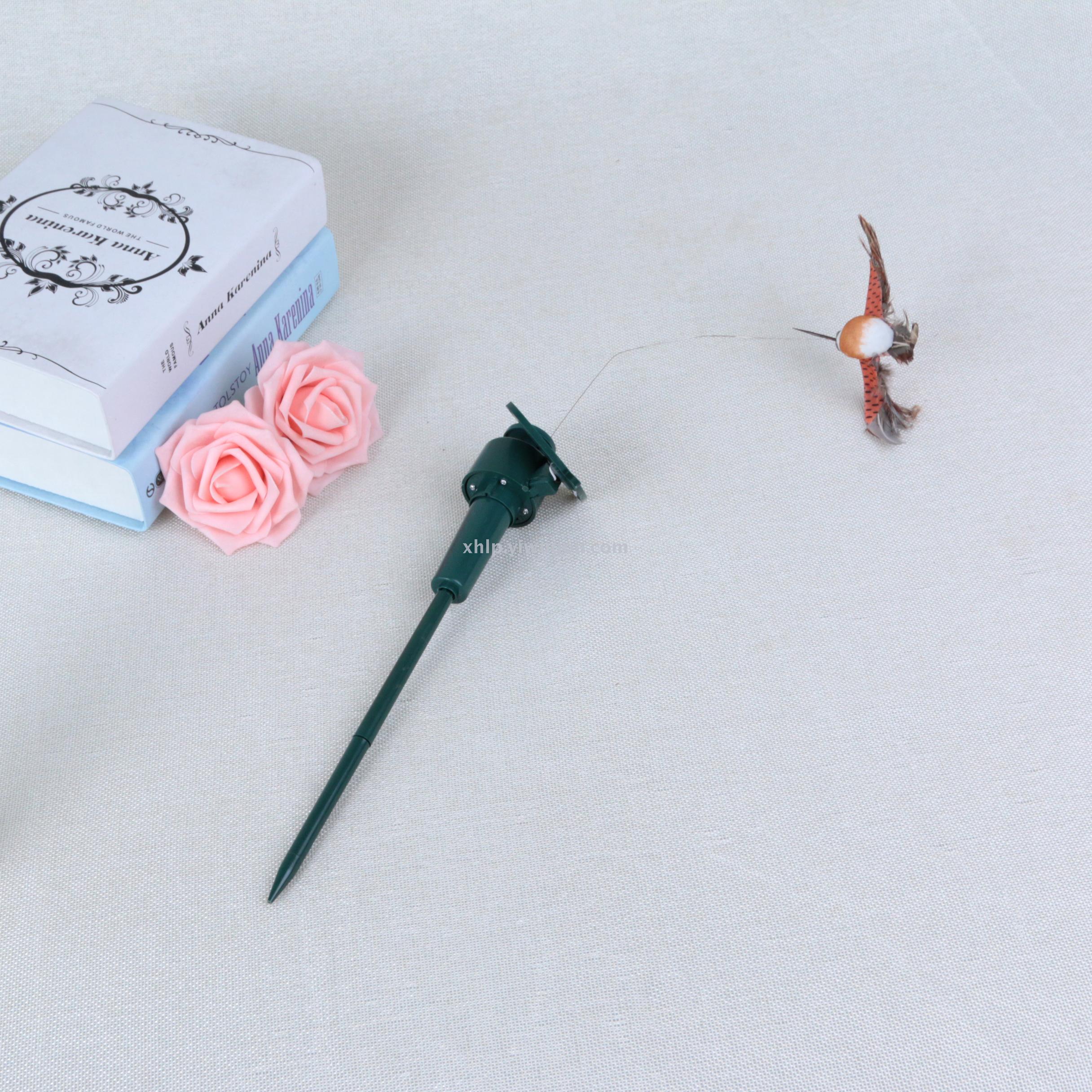 New solar-powered hummingbird garden decoration simulation butterfly cat toy resin handicraft bird