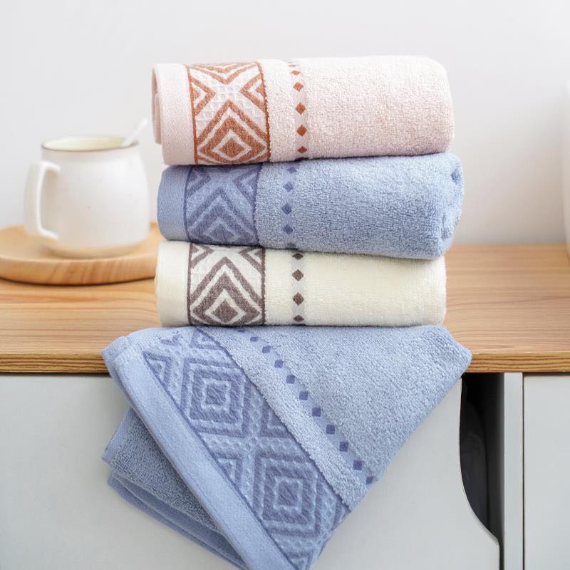 The square square origin pure cotton towel is comfortable for home use