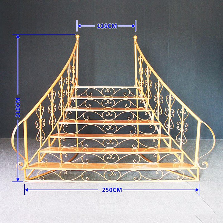 New Love River background wedding props, wedding supplies, aerial pendants, ceiling decorations, crystal hotel ceiling decorations, phoenix tail ladders Specification image