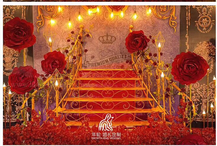 New Love River background wedding props, wedding supplies, aerial pendants, ceiling decorations, crystal hotel ceiling decorations, phoenix tail ladders Application Scenario