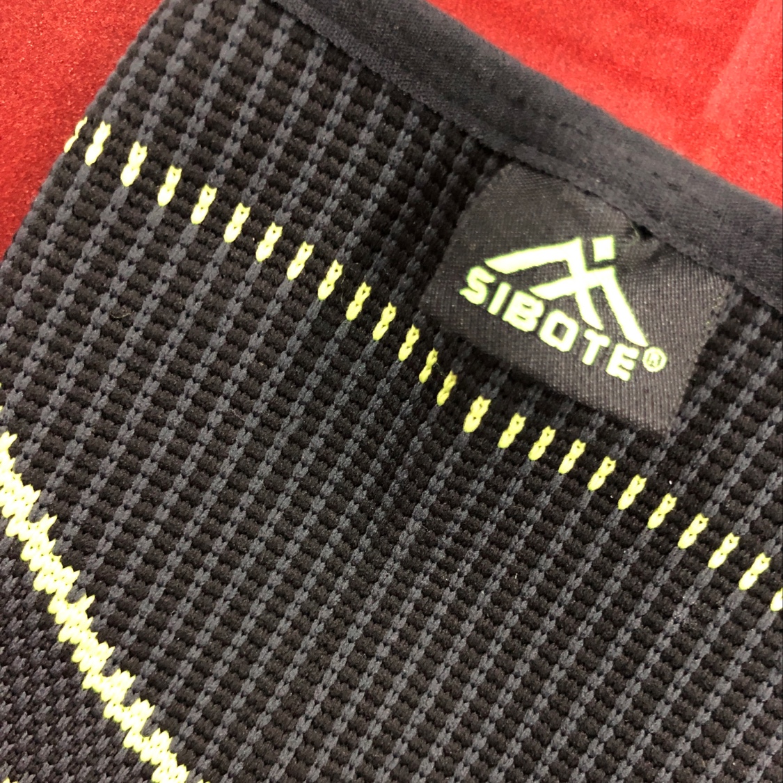 其他运动护具实物图