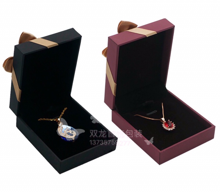 吊坠盒，项链盒，珠宝首饰盒，包装盒，礼品盒，绒布盒，pu盒，各类展示架