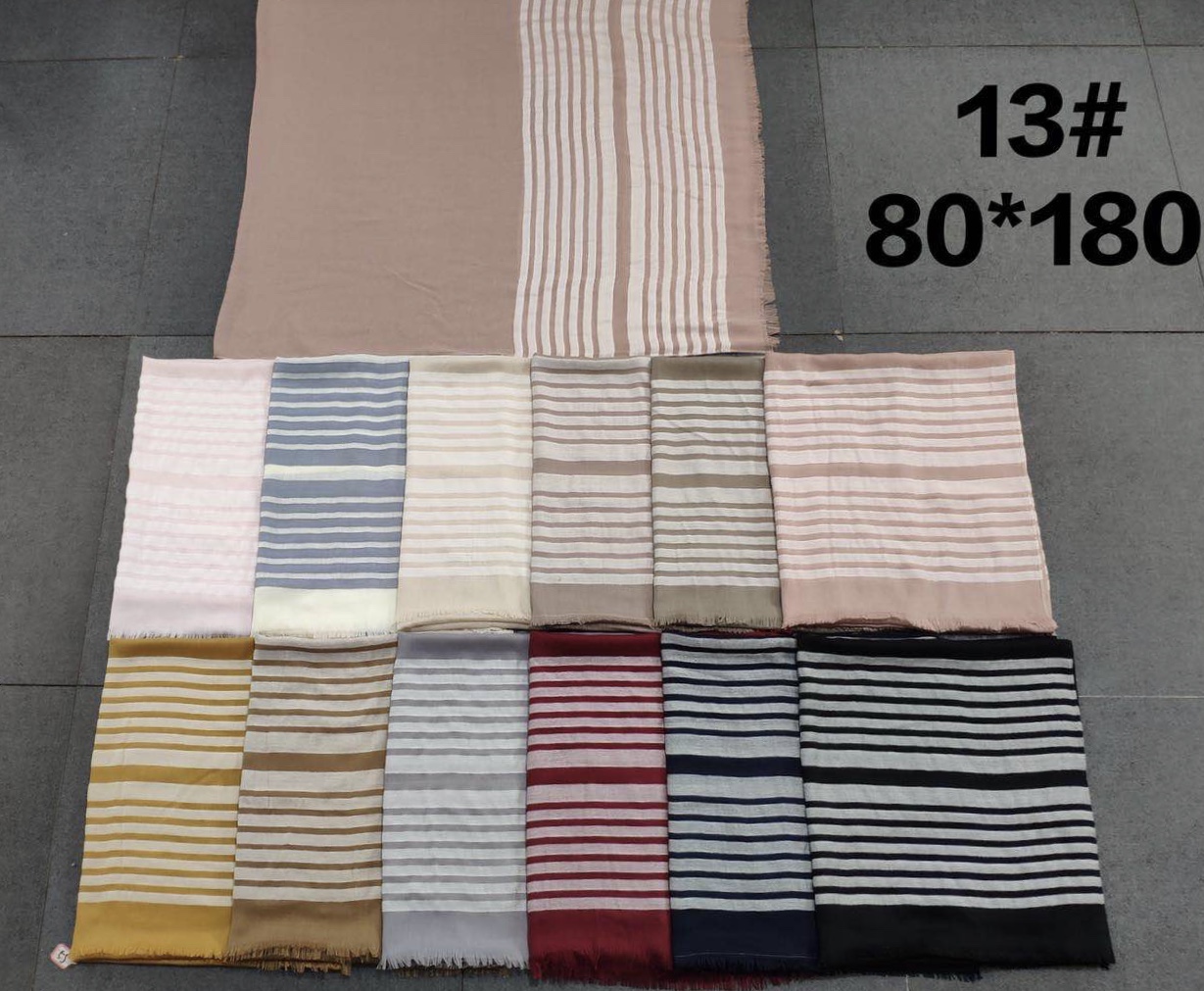 Gold scarf
Jacquard solid colour series xiII