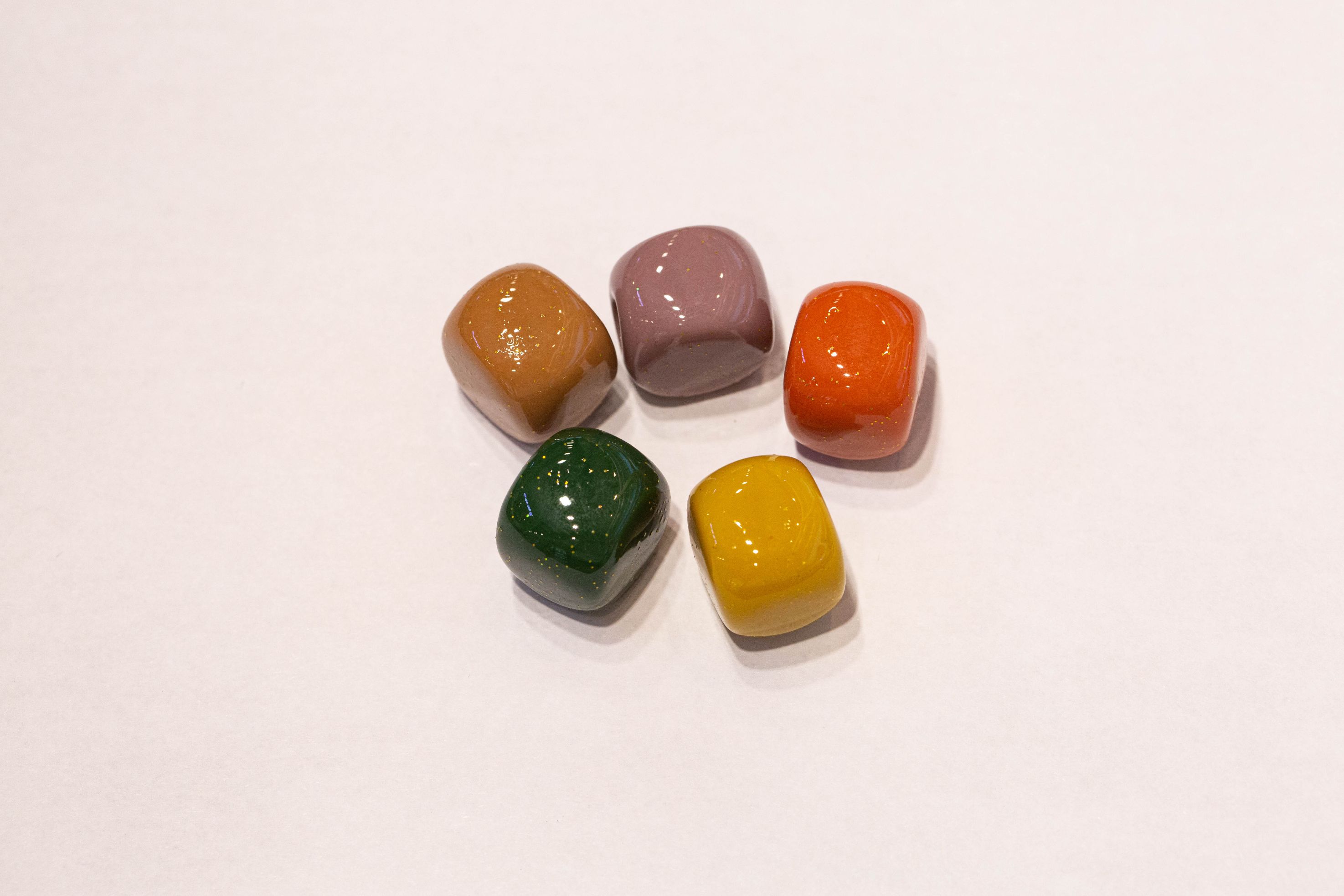 实色白彩葱粉四方偏孔18mm