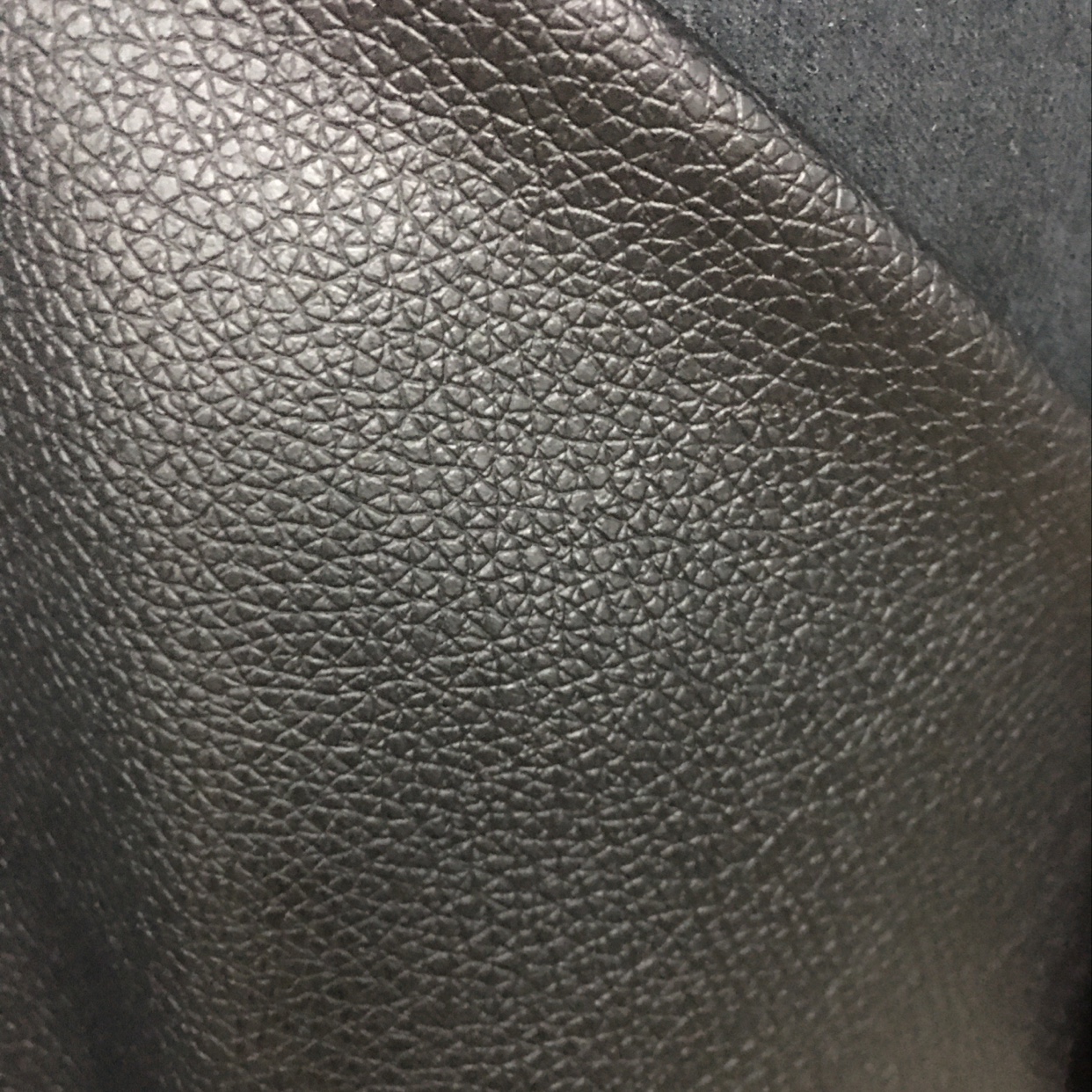 Direct sales of the latest PVC leather products with large lychee patterns in stock, including high, medium and low-end bags, sofas, shoes and fabrics
