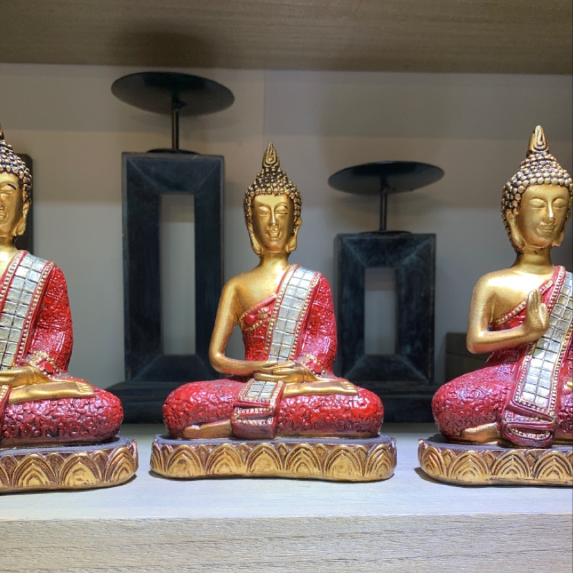 A set of Santai Buddha handicraft ornaments in antique gold with three movements Application Scenario