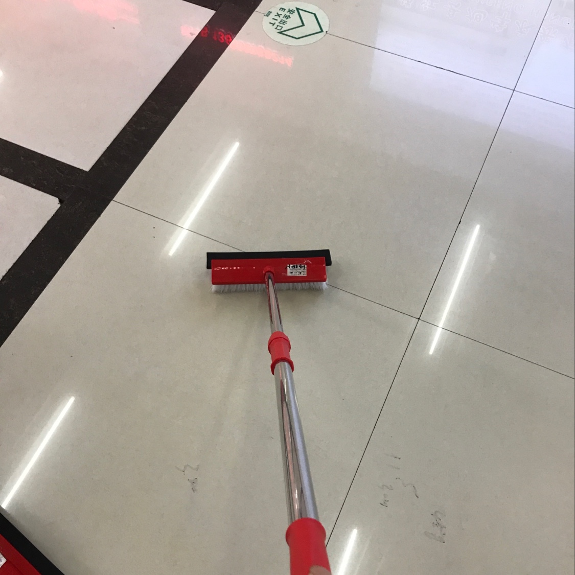 扫把/非洲热销产品/拖把夹/垃圾夹/清洁刷洗涤刷产品图