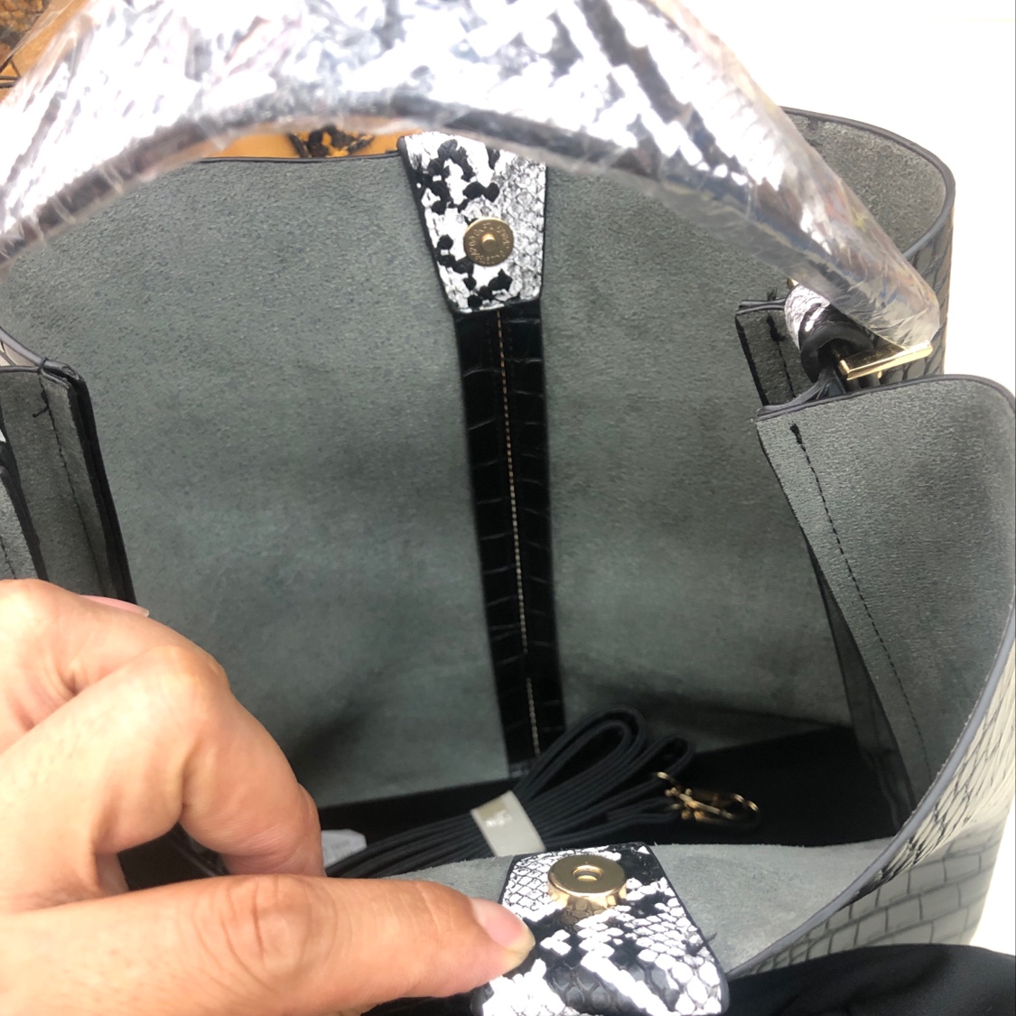 女式包，单肩包，斜挎包，石头纹包细节图