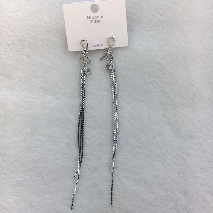 Style long tassel earrings thumbnail