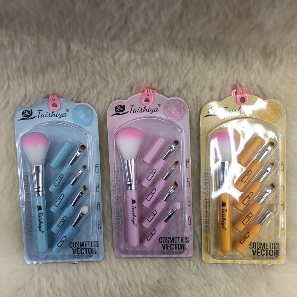 Makeup brush 4 in 1, 3 colors