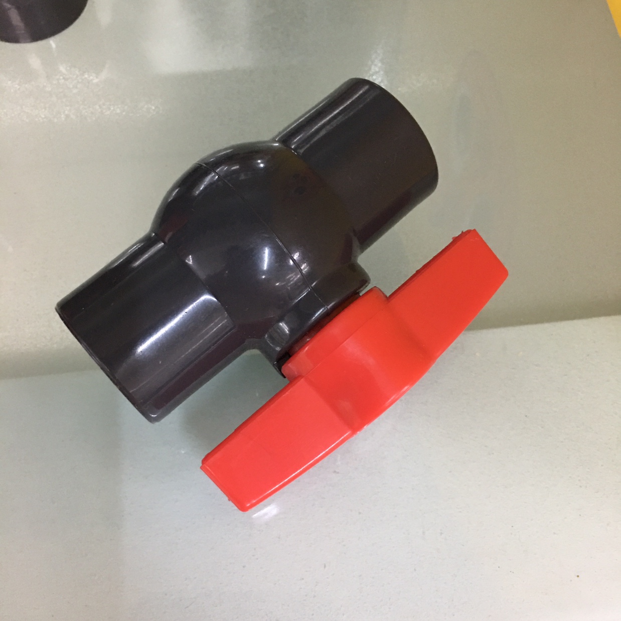 PVC ball ball valve without thread 11/2 thumbnail