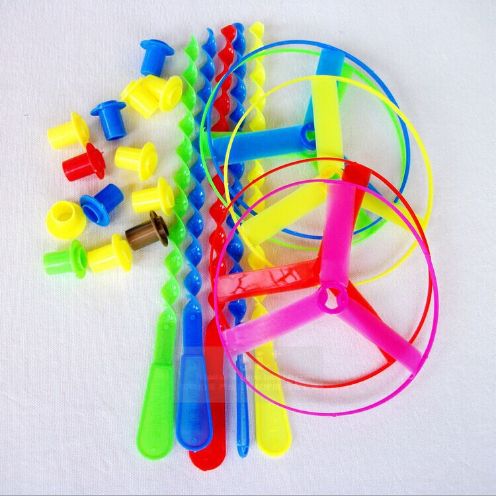 Flying Fairy hand-pushed flying saucer toy, children's toy, bamboo dragonfly flying object, primary school student gift wholesale Application Scenario