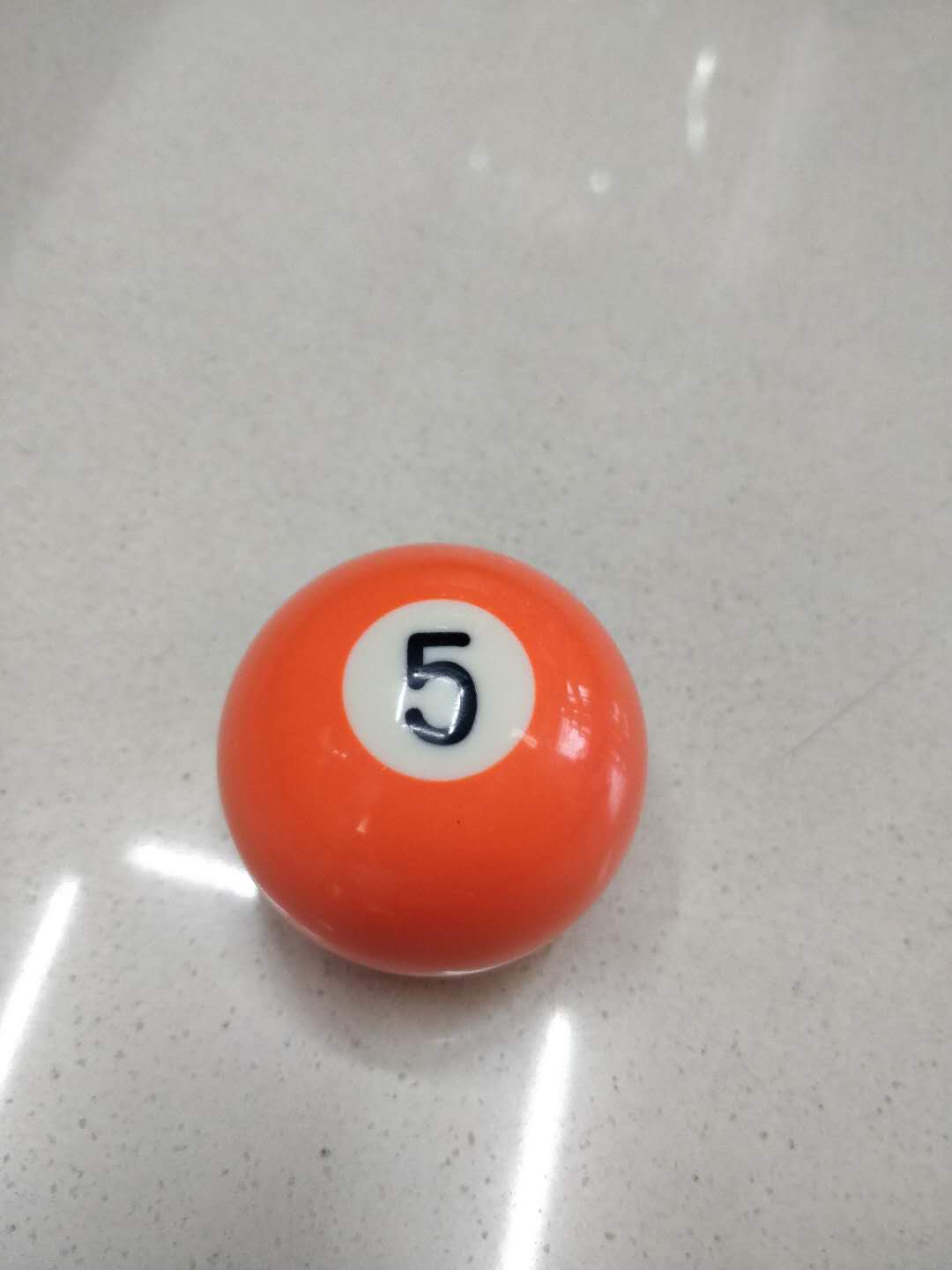 Billiards table billiards loose balls and match balls large American billiards Chinese billiards number five
