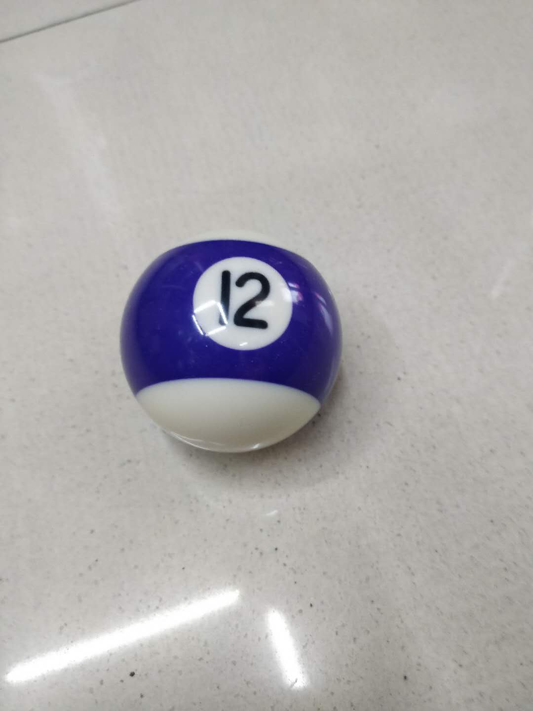 Billiards table billiards loose balls and match balls large American billiards Chinese style billiards number 12