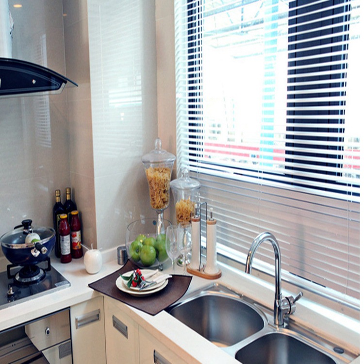 Aluminum alloy Venetian blinds! Color options available! Size customization! Essential for bathrooms, kitchens, bedrooms and offices details Picture