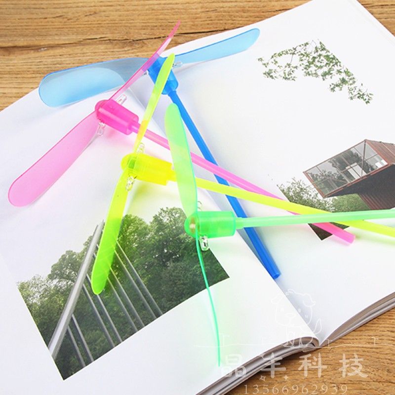 The 80s generation's childhood toy bamboo dragonfly ground promotion small gift, children's hand-rubbed glowing flying fairy toy bamboo dragonfly Item Picture