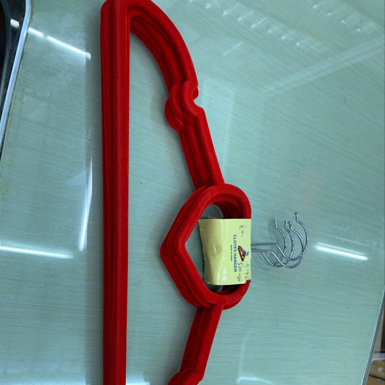 爱心植绒衣架图