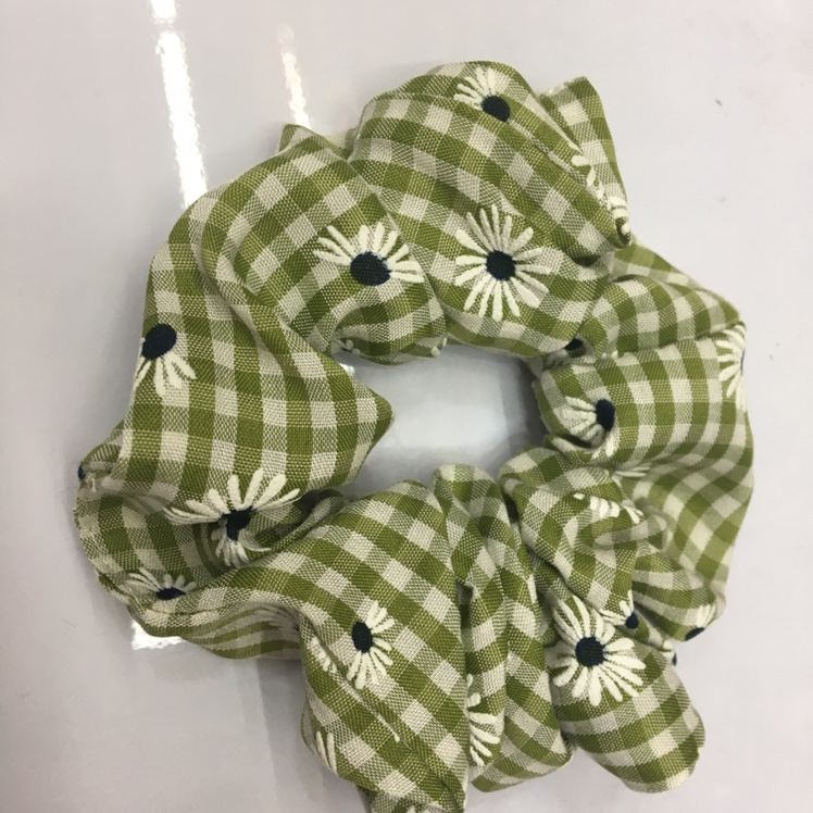 Small Daisy checkered large intestine rings