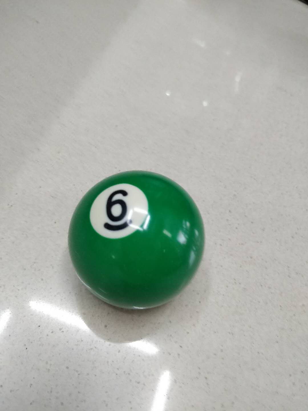Billiards table billiards loose balls and match balls large American billiards Chinese style billiards number six