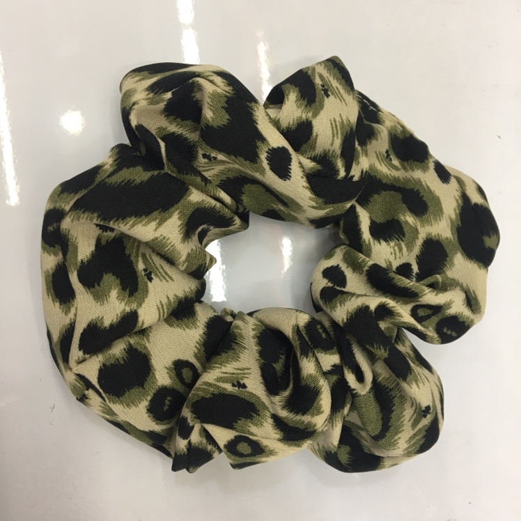 Leopard print series versatile large intestine rings Application Scenario