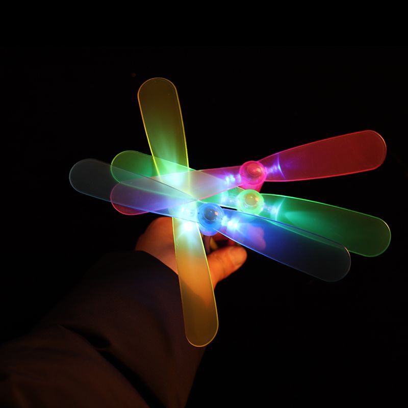 The 80s generation's childhood toy bamboo dragonfly ground promotion small gift, children's hand-rubbed glowing flying fairy toy bamboo dragonfly