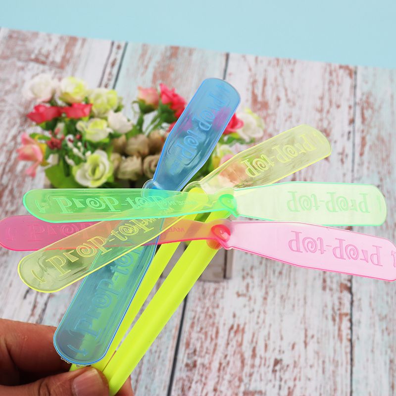 The 80s generation's childhood toy bamboo dragonfly ground promotion small gift, children's hand-rubbed glowing flying fairy toy bamboo dragonfly details Picture