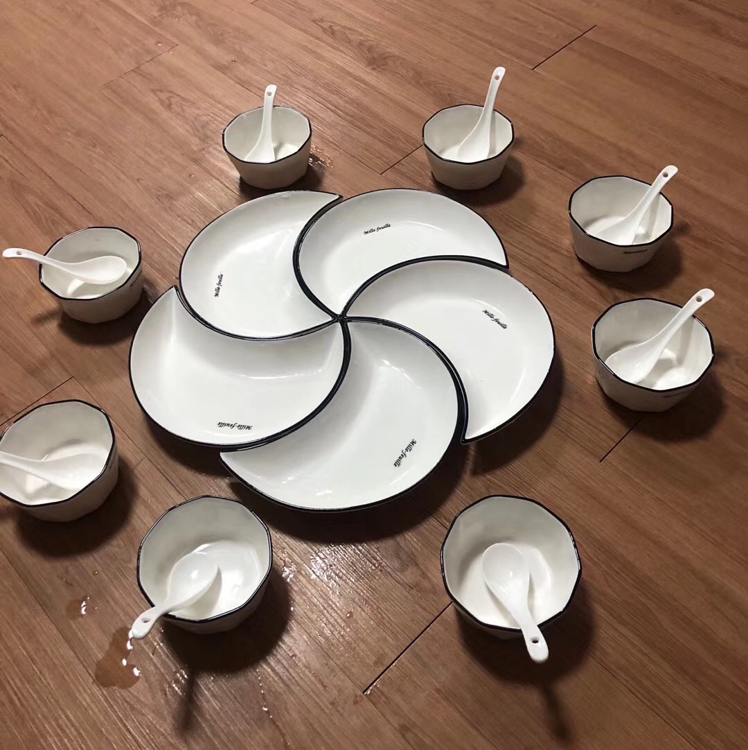 21 pieces of tableware