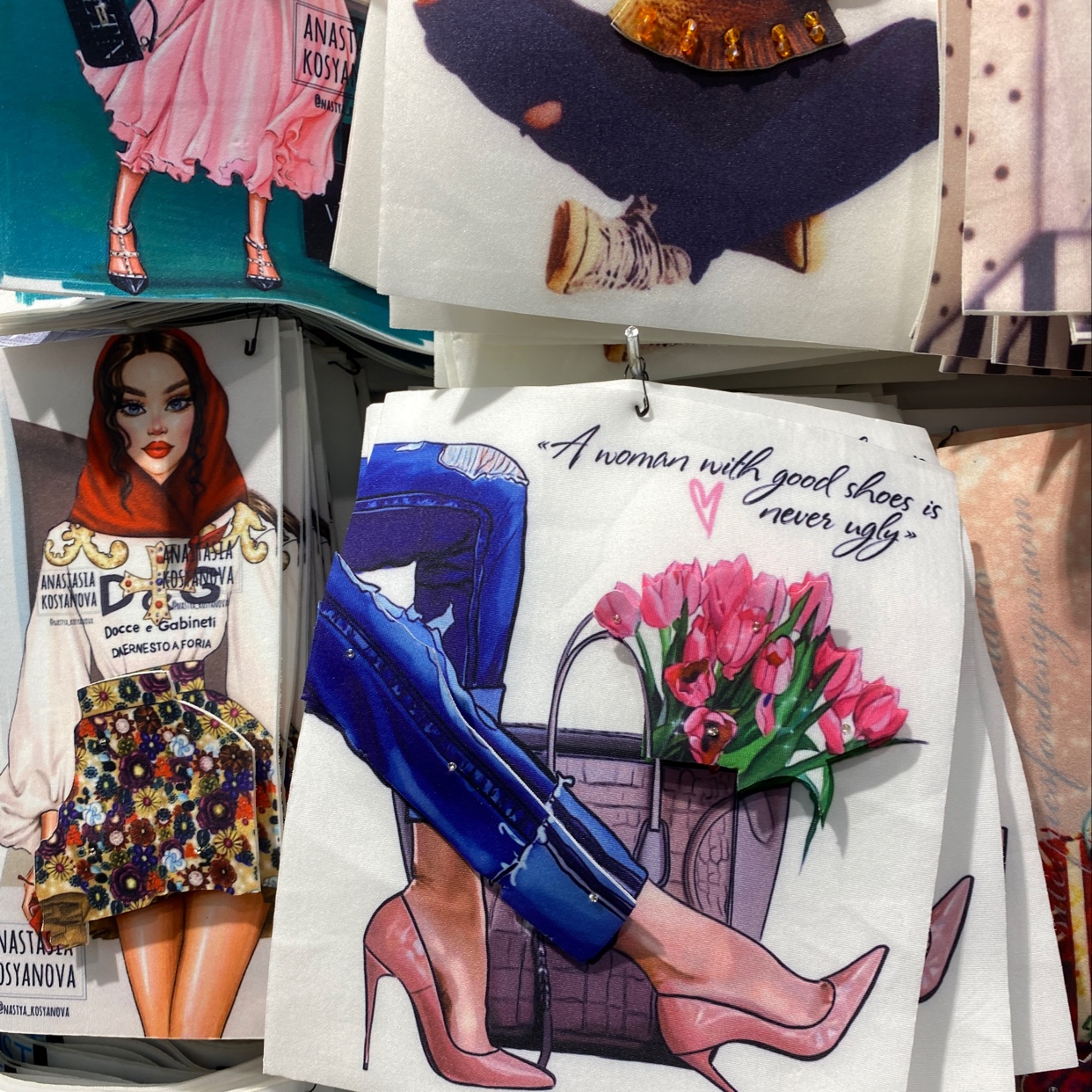 Clothing accessories Specification image