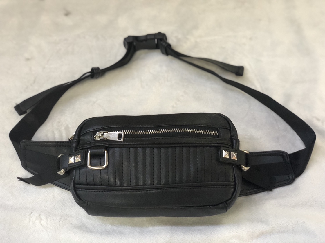 Men's Fanny pack, men's boob bag