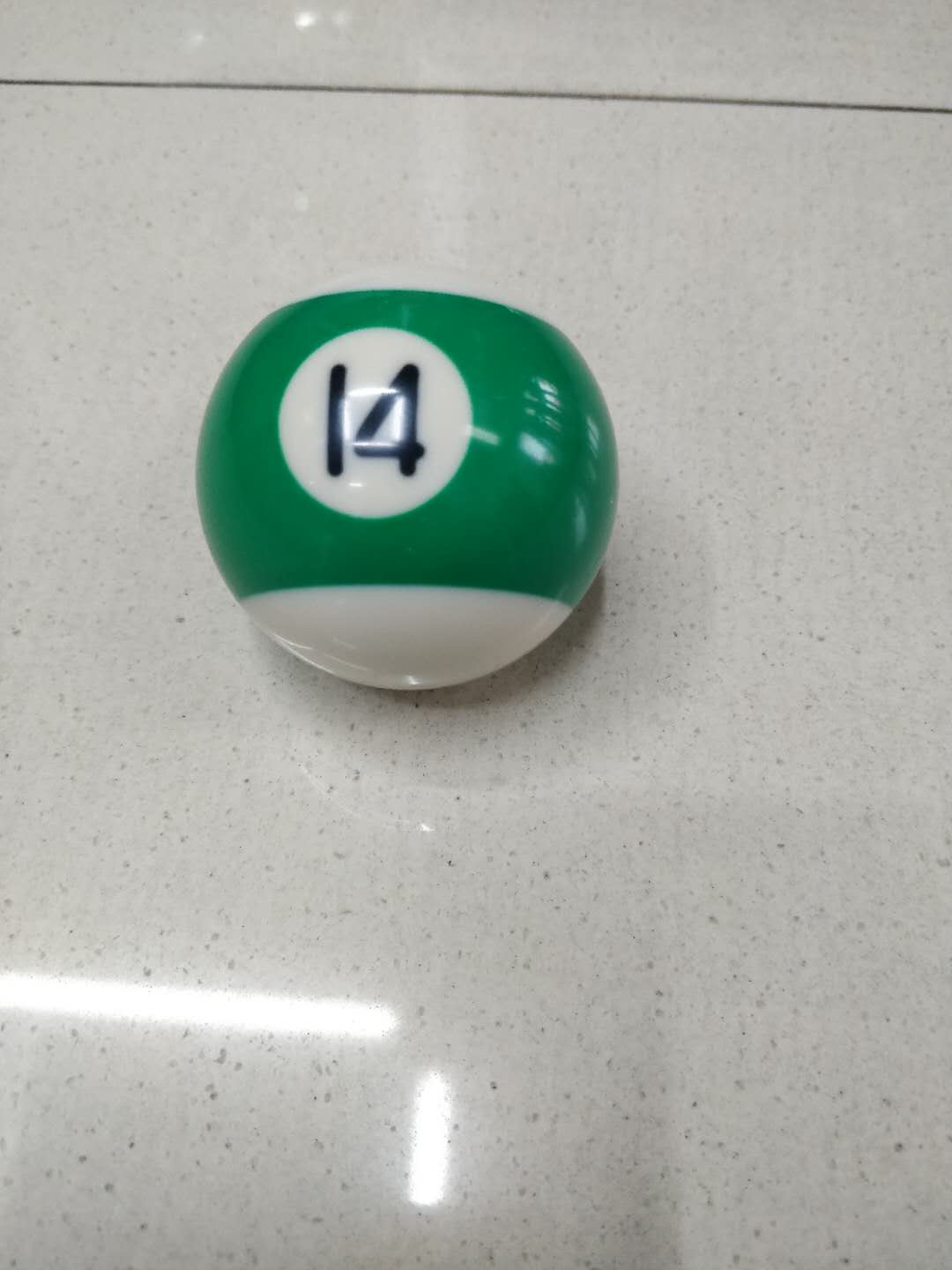 Billiards table billiards loose balls and match balls large American billiards Chinese style billiards 14