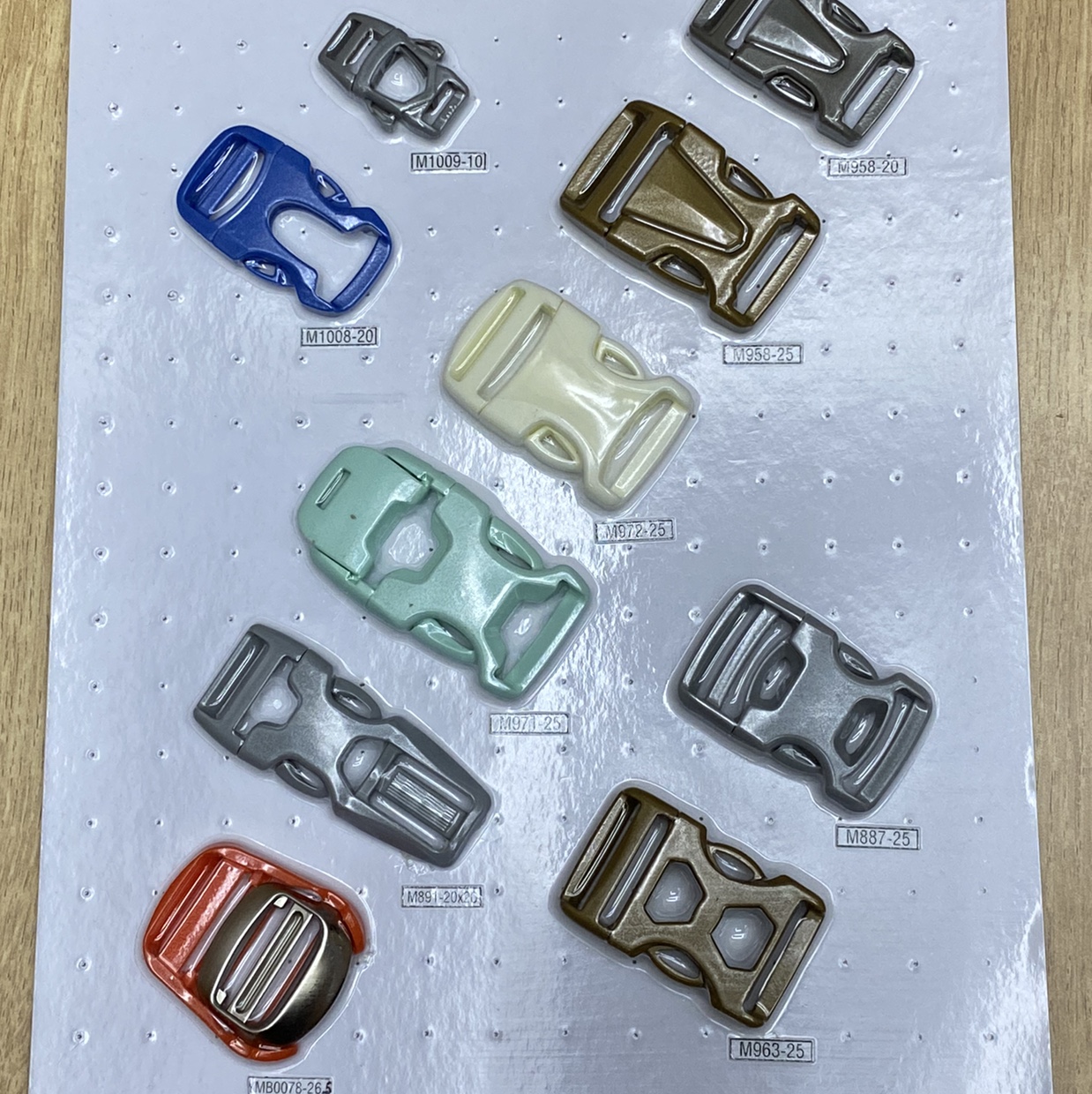 High-quality plastic bag buckle multi-purpose QQ tool webbing adjustable buckle Specification image